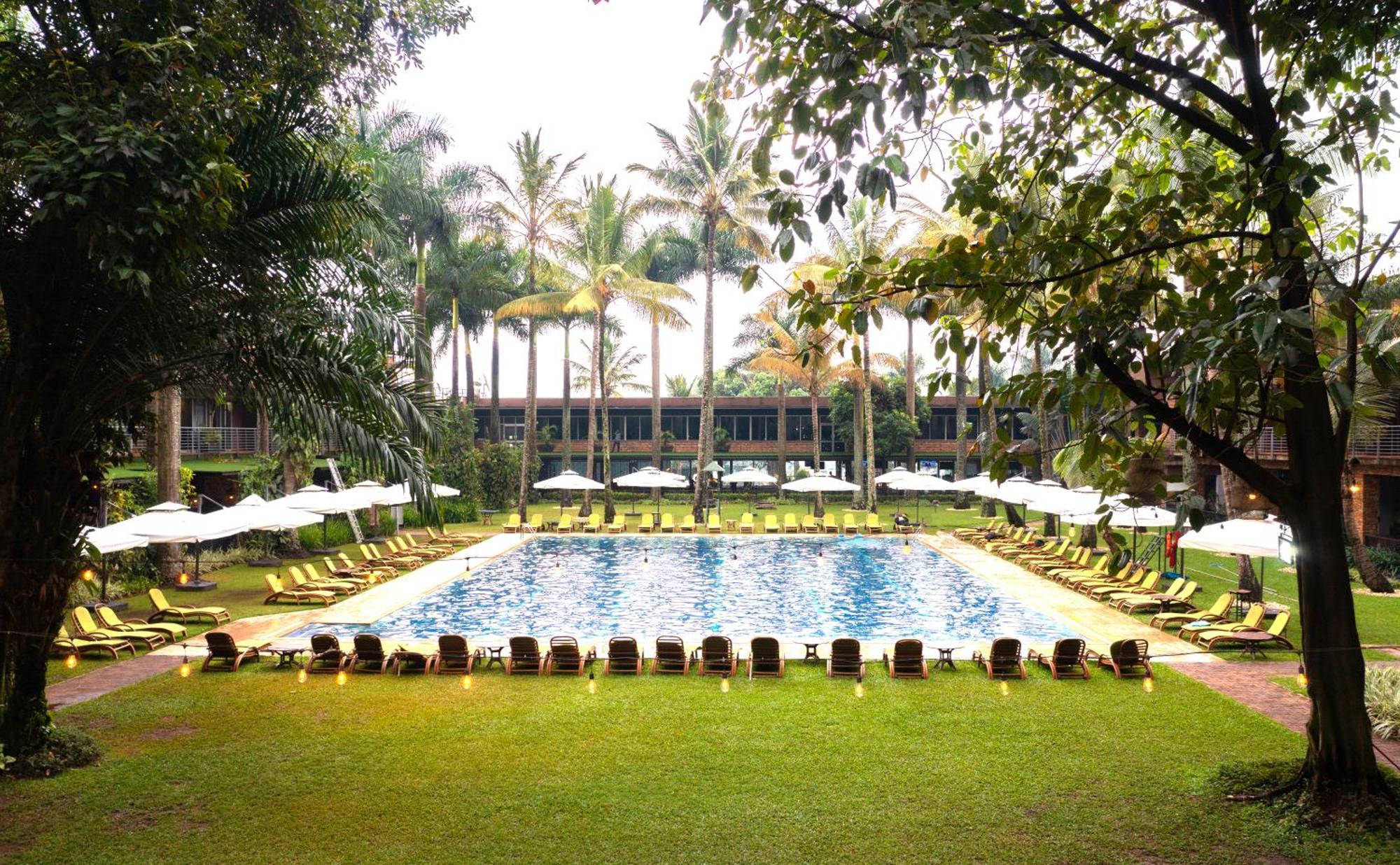 Kabira Country Club Hotel Kampala Exterior photo